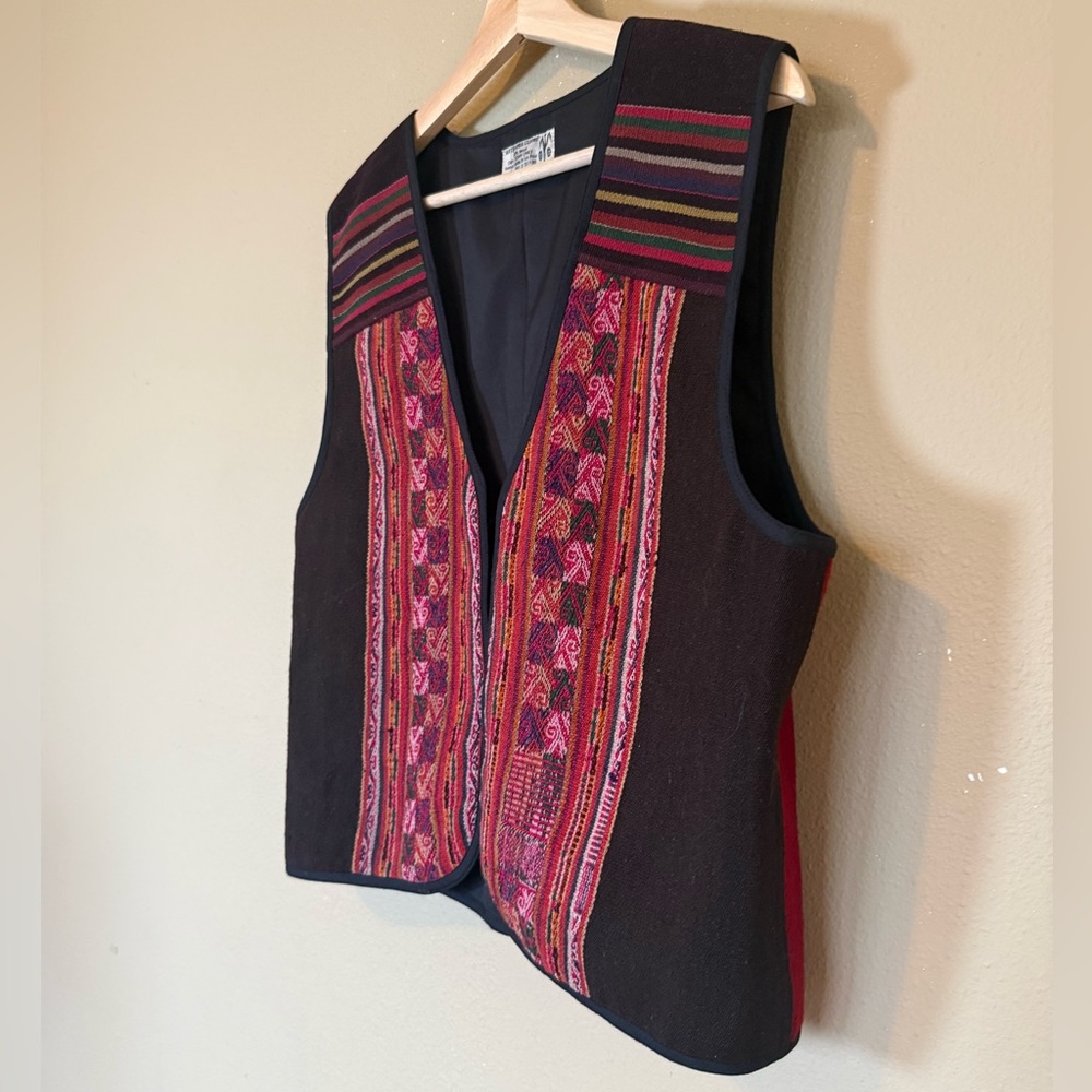 Artesania Curmi Bolivian Traditional Wool Vest Size Large - Picture 3 of 5